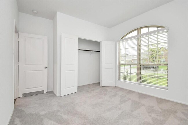 Building Photo - 4811 Jasmine Heather Ln