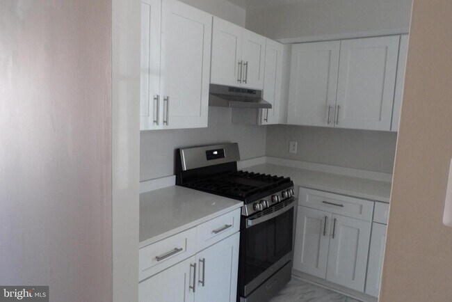 Foto del edificio - 762 Quince Orchard Blvd