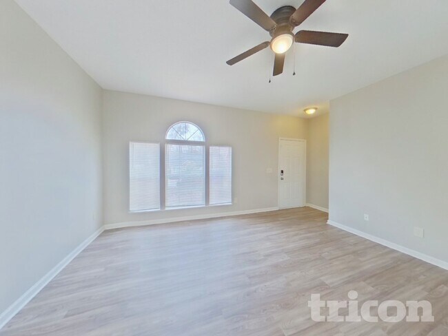 Foto del edificio - 62 Sweet Thorne Cir