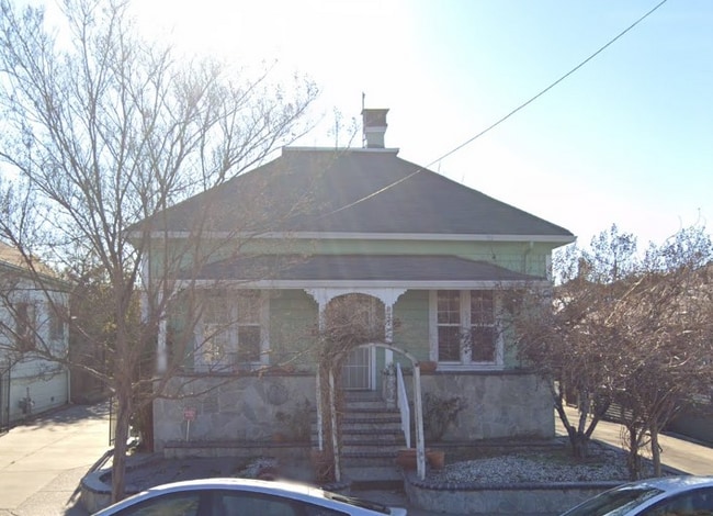 Building Photo - 971 S 7th St