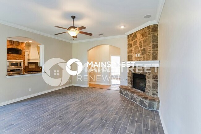 Foto del edificio - 4 Bedroom Pet-Friendly Home in Edmond, OK with Main Street Renewal