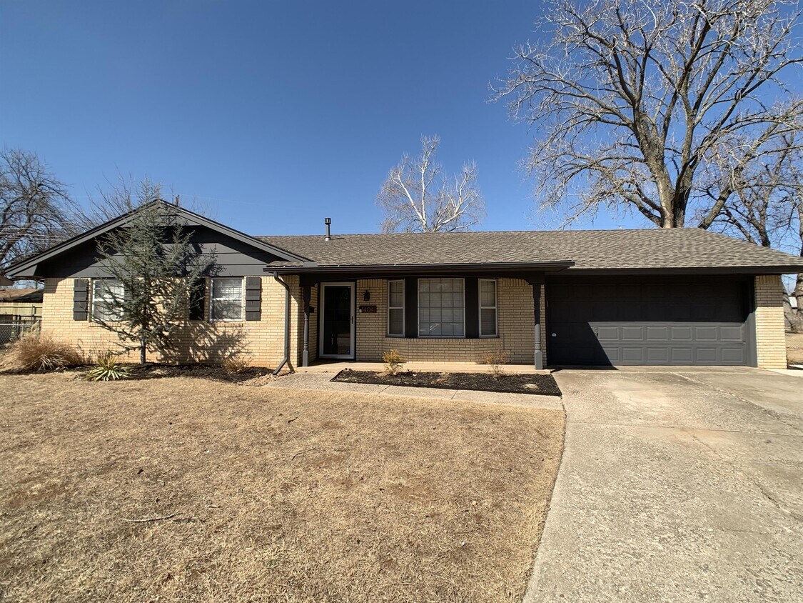 Foto principal - 1404 Crown Point Ave