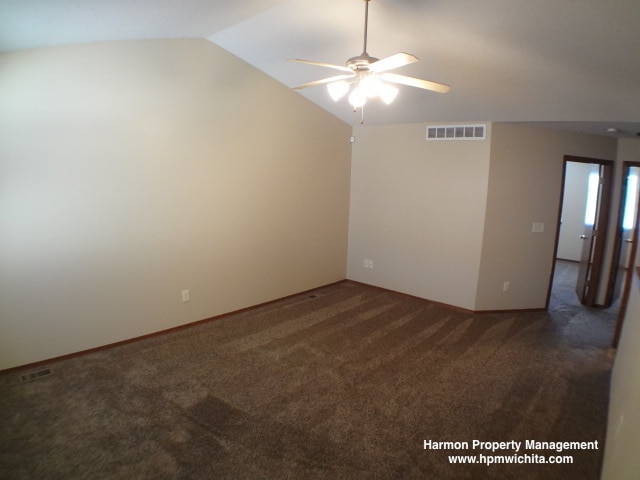 Building Photo - 3 Bed 2 Bath Duplex w/ Finished Basement &...