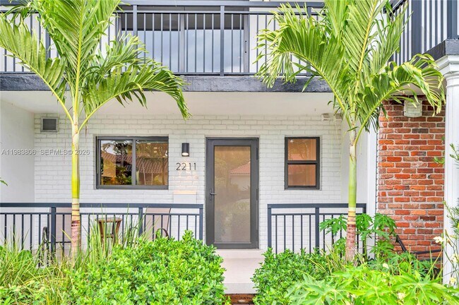 Foto del edificio - 2211 NE 122nd St