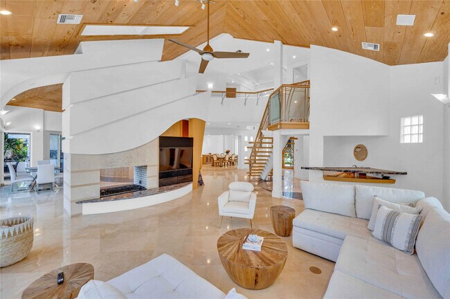 Building Photo - 74 Nurmi Dr