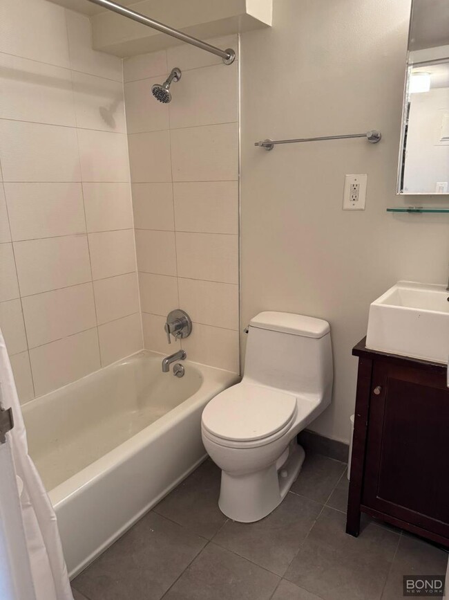 Foto del edificio - 0 bedroom in NEW YORK NY 10012