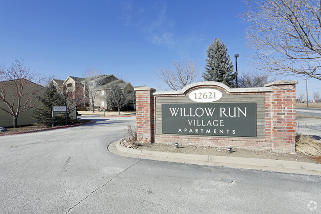 Foto del edificio - Willow Run Village Apartments