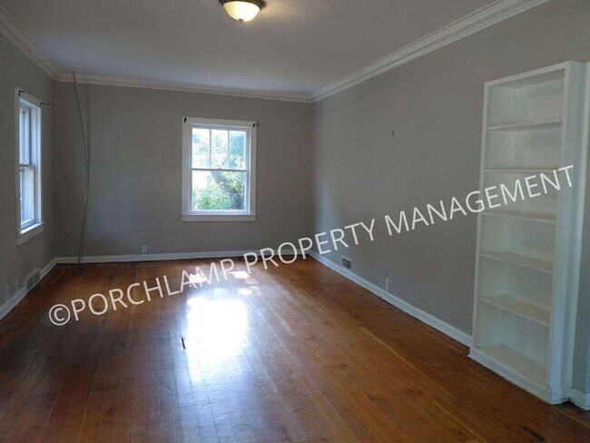 Foto del edificio - 319 E Forest Ave