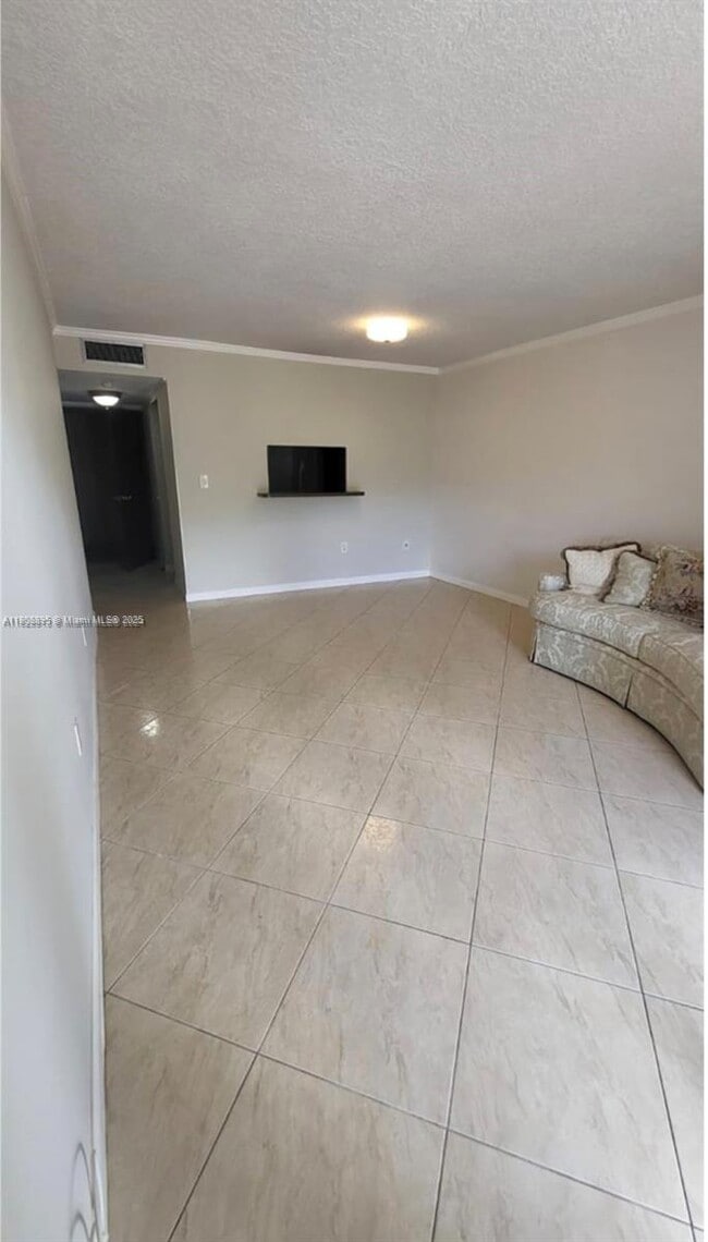 Foto del edificio - 5199 NW 7th St