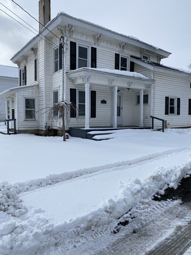 Foto del edificio - 2325 Beaver Creek Rd