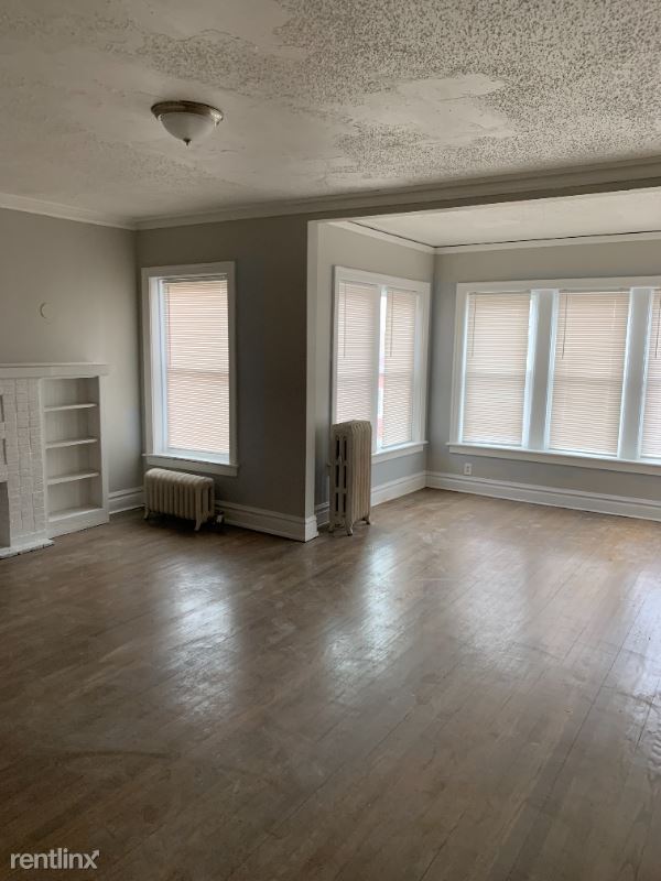 Building Photo - 2 br, 1 bath Condo - 5023 W Adams St 3 Unit 3