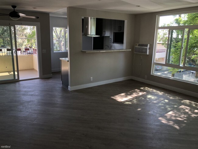 Building Photo - 2 br, 2 bath Apartment - 1866 Rodney Dr