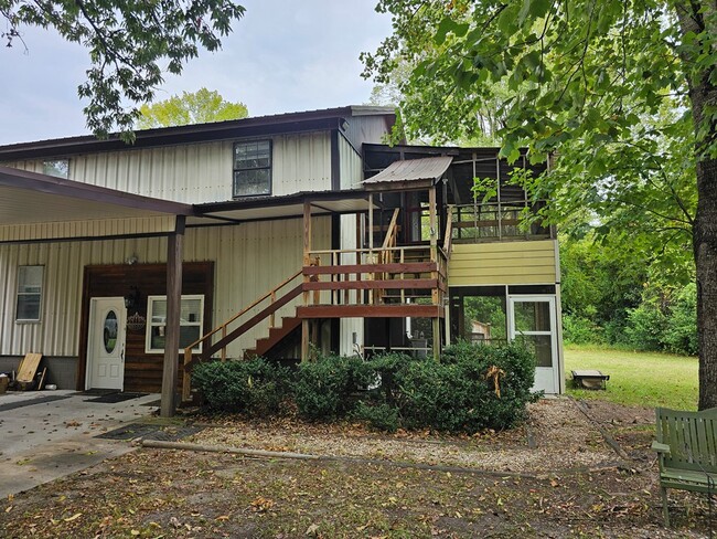 Building Photo - 2370 Wedgefield Rd