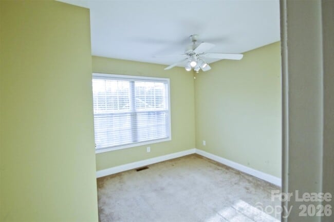 Building Photo - 1491 Mayfair Dr