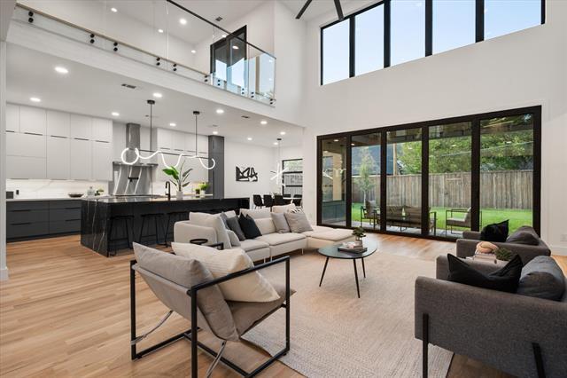 Building Photo - 3739 Rockdale Dr