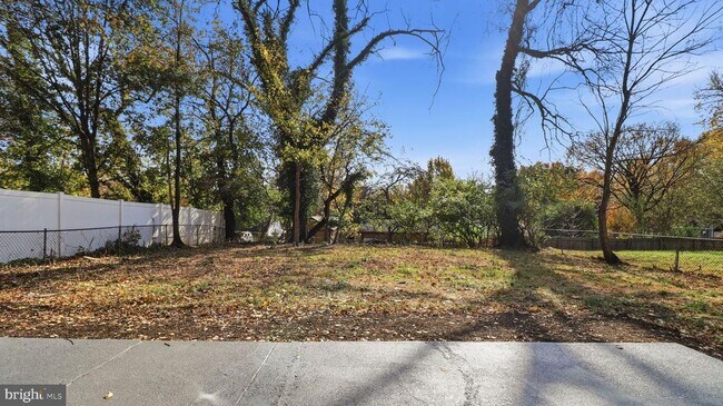 Building Photo - 5724 Denfield Rd