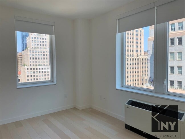 Building Photo - 20 Wall St