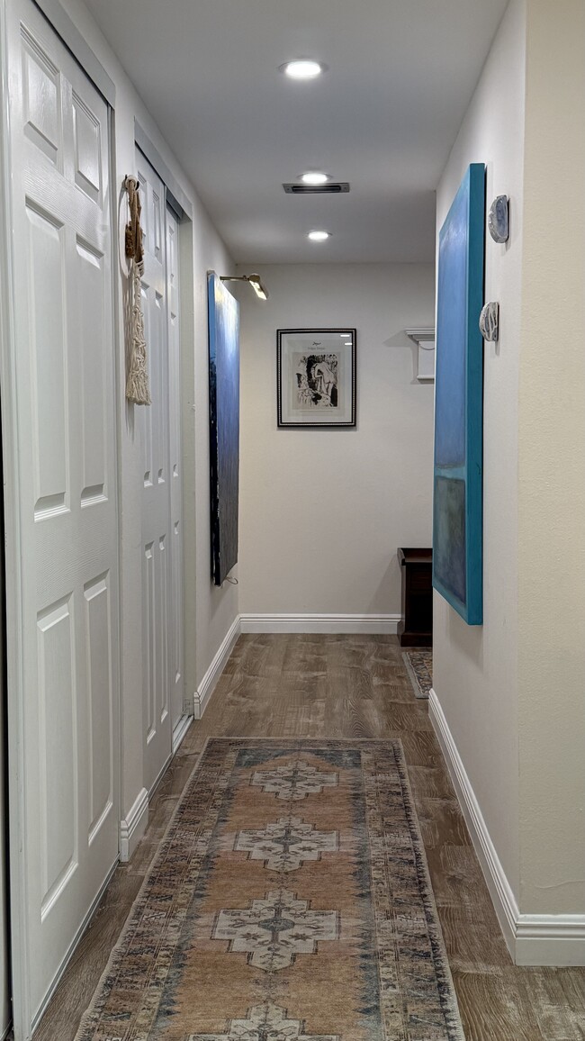 Building Photo - 90 S Highland Ave