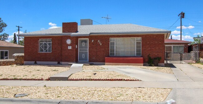 Foto del edificio - 601 Regan Older Home