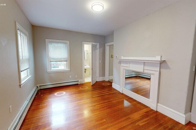 Building Photo - 63 Dana St