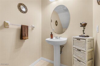 Building Photo - 3210 Cottonwood Bend