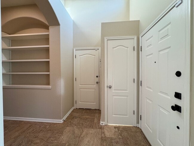 Building Photo - Silverado Subdivision