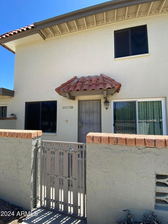 Building Photo - 14405 Teakwood Ln