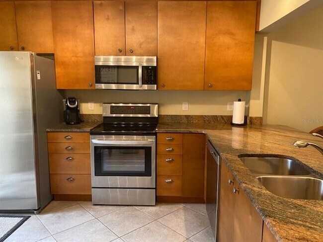 Foto del edificio - 5327 Huntingwood Ct