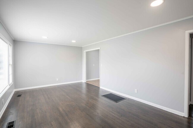 Foto del edificio - Charming Newly Renovated 3-Bedroom Home in Owasso
