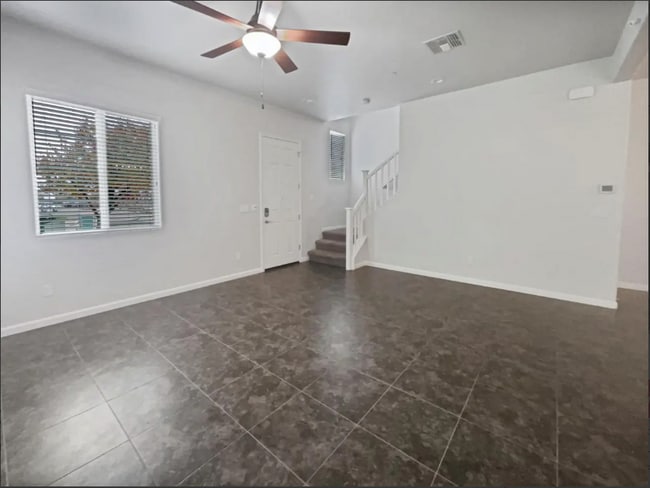 Foto del edificio - 4418 Natomas Central Dr