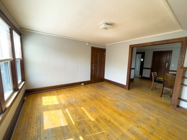 Foto del edificio - 509 6th St SE