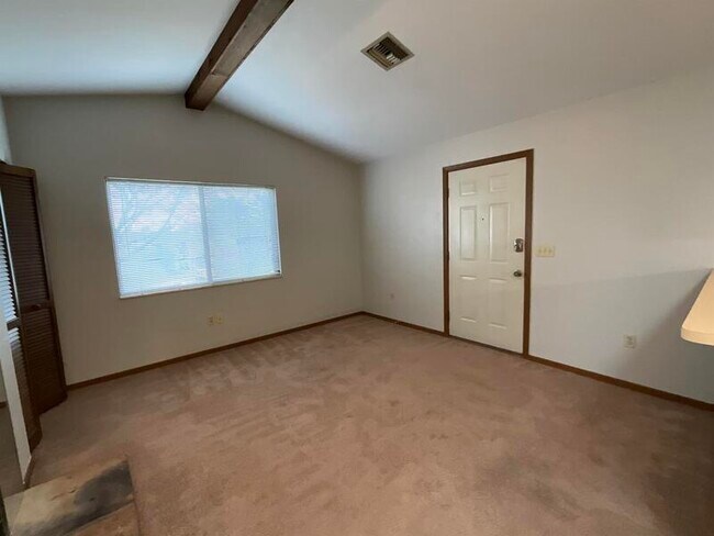 Building Photo - 218 Eagle Ridge