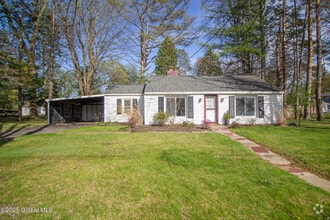 Building Photo - 934 Mohegan Rd