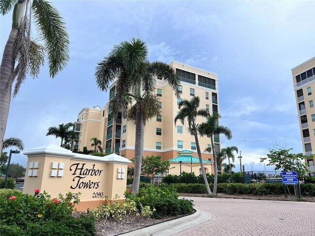 Building Photo - 2090 Matecumbe Key Rd