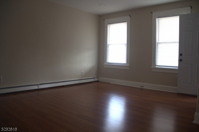 Building Photo - 165 Emerson St