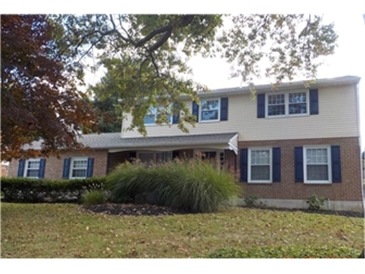 Primary Photo - 108 Clover Dr