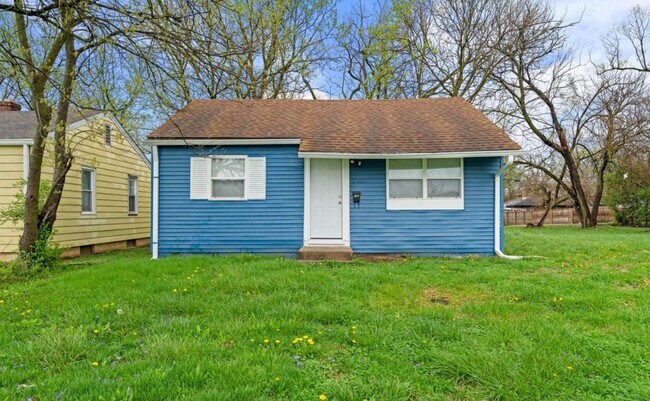 Building Photo - 2941 Stuart St