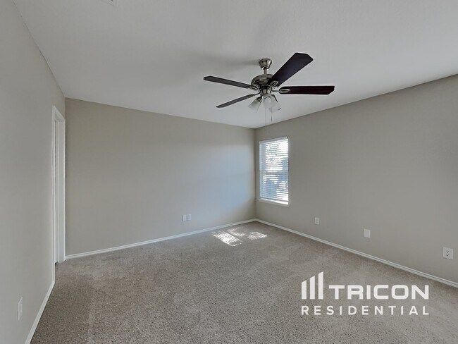 Building Photo - 8504 Hawkview Dr