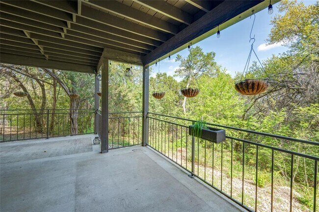 Foto del edificio - 6000 Shepherd Mountain Cove