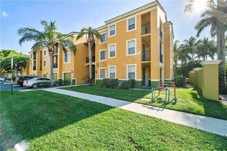 Building Photo - 2401 W Preserve Way