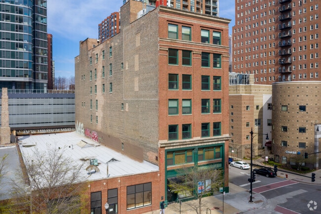Foto del edificio - Fairbanks Lofts