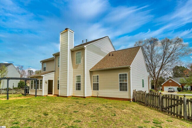 Building Photo - 25 Birkhall Cir