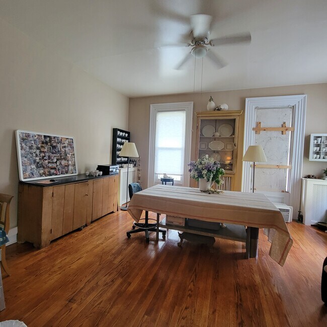 Front Room - 81 N 5th St