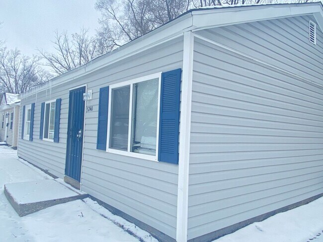 Foto del edificio - 3 Bedroom Home In Gary