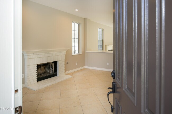 Building Photo - 2773 Titania Pl