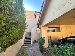 Building Photo - 16724 E Gunsight Dr
