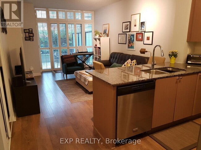 Photo du bâtiment - 525 Wilson Ave