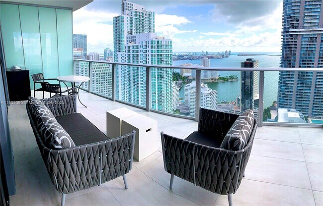 Foto del edificio - 1010 Brickell Ave