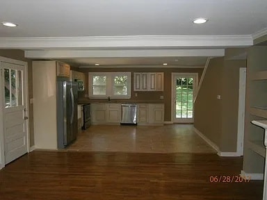 Open Kitchen Concept - 709 S Dickerson Rd