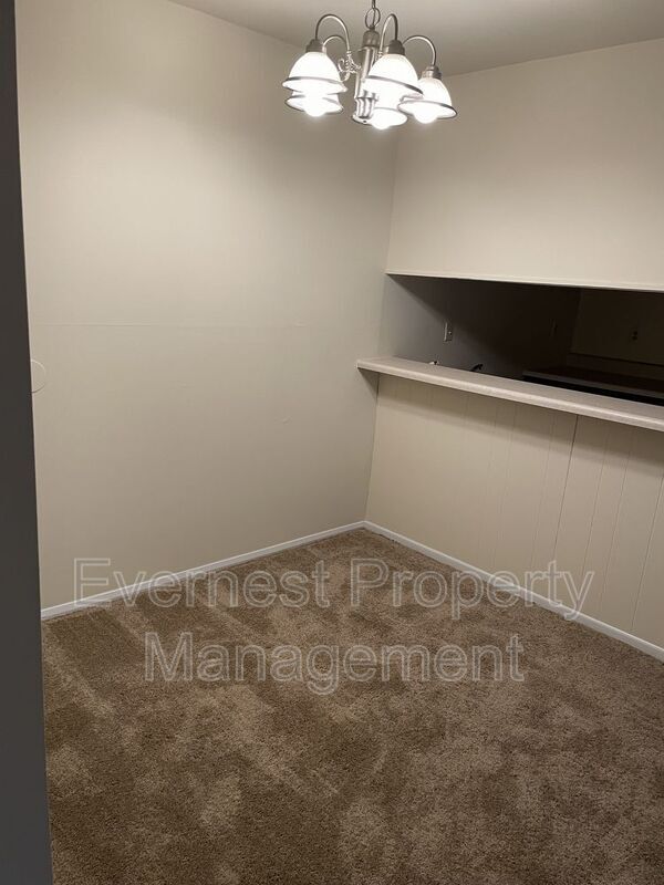 Foto del edificio - 2235 Sedgwick St